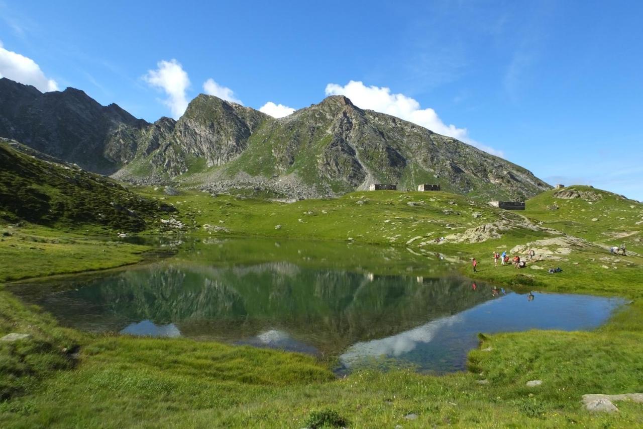 Gite Chalet La Vie Sauvage Hotel Prat-Hauts Buitenkant foto